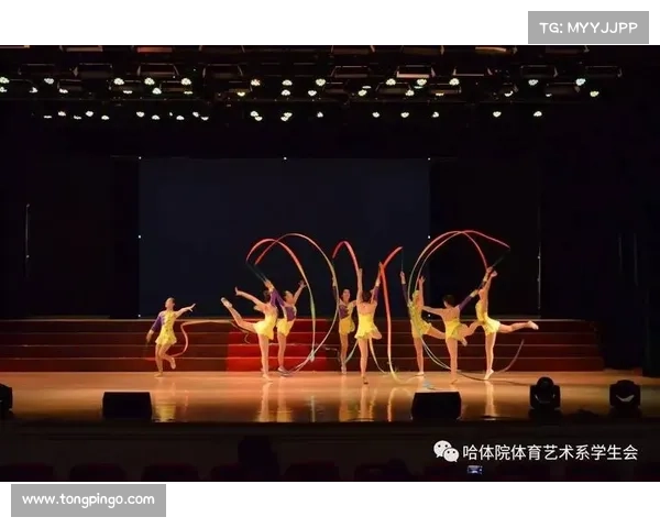 特奥艺术体操表演与搭档支撑融合展现合作与力量之美 特奥艺术体操表演与搭档支撑融合展现合作与力量之美